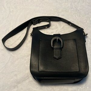 Women’s shoulder bag